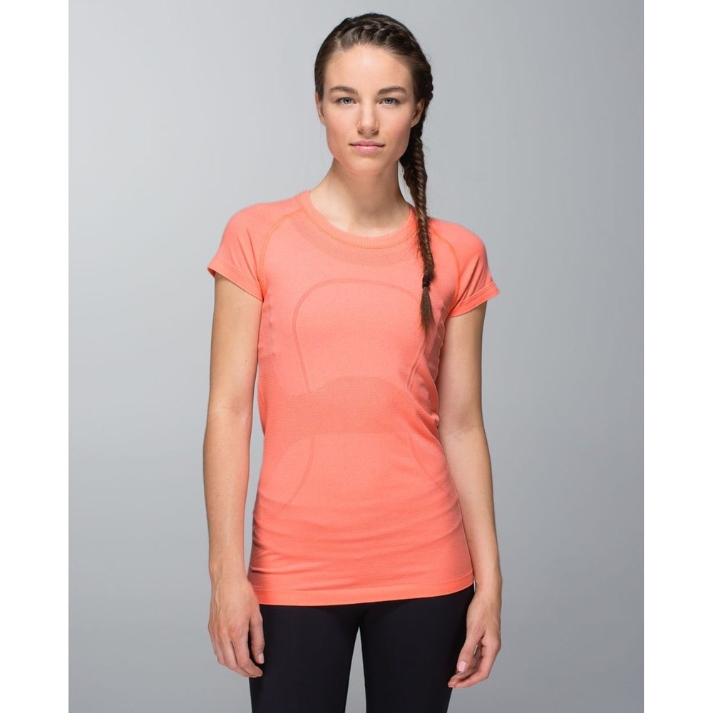 Lululemon Athletica Swiftly Tech Short Sleeve Crew - Size 8